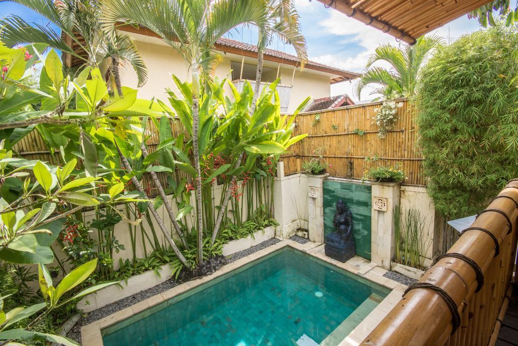 Villa Seriska Seminyak Luaran gambar
